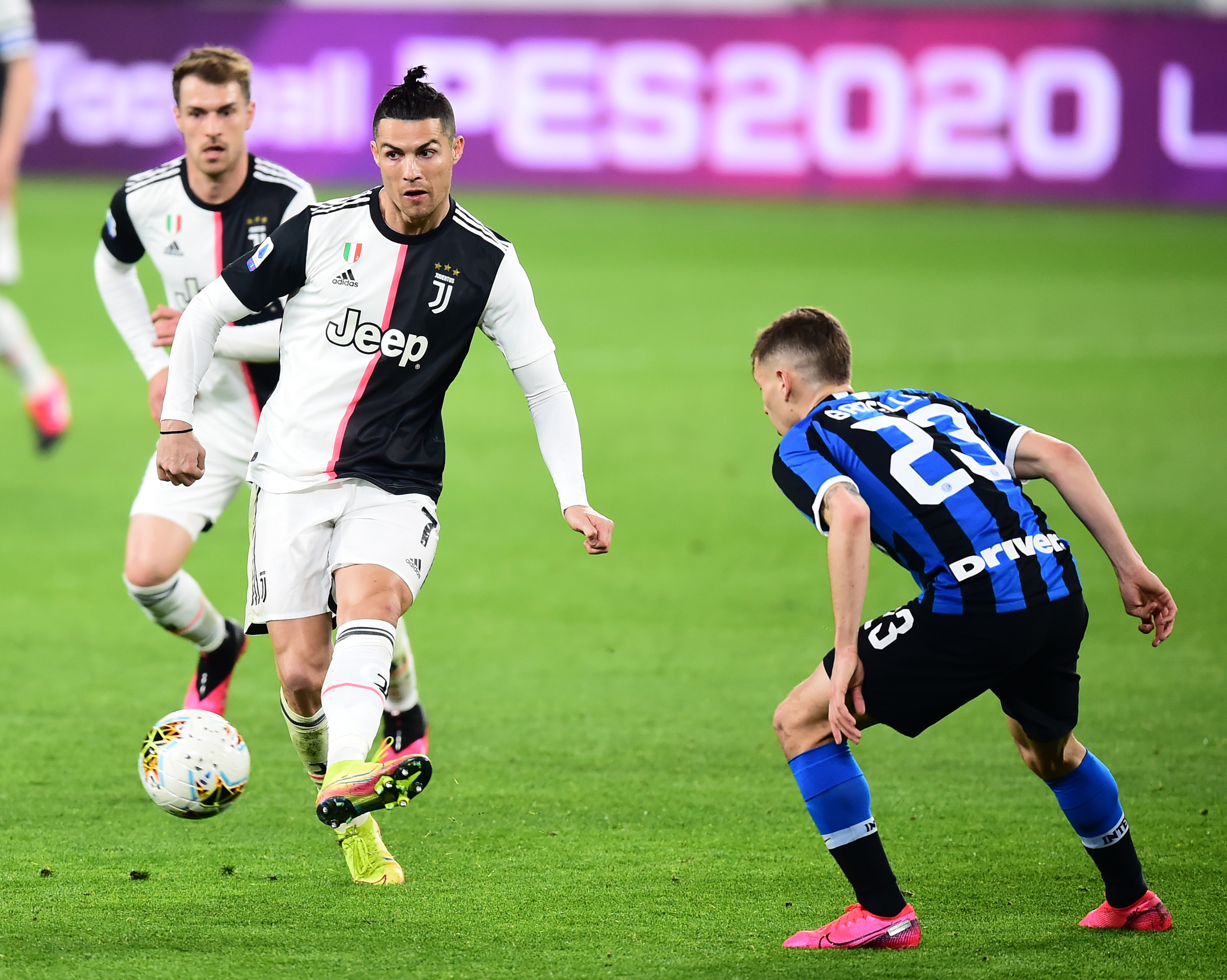 4次扑救，巴萨外租门将佩尼亚当选埃尔切vs皇马全场最佳（四次神扑！巴萨外租门将佩尼亚当选埃尔切战皇马全场最佳）