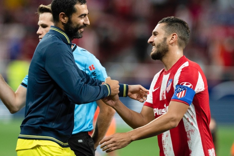 争四格局大乱，曼联3场不败，积分追平切尔西，与欧冠区只差1分（英超争四风云突变：曼联三轮不败追平切尔西，距欧冠区仅差1分）