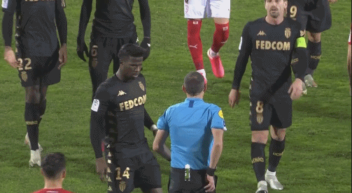 英媒：帕杜称沃特金斯与埃梅里关系破裂，建议其冬窗离队（英媒：帕杜称沃特金斯与埃梅里闹僵，劝其冬窗转会离队）